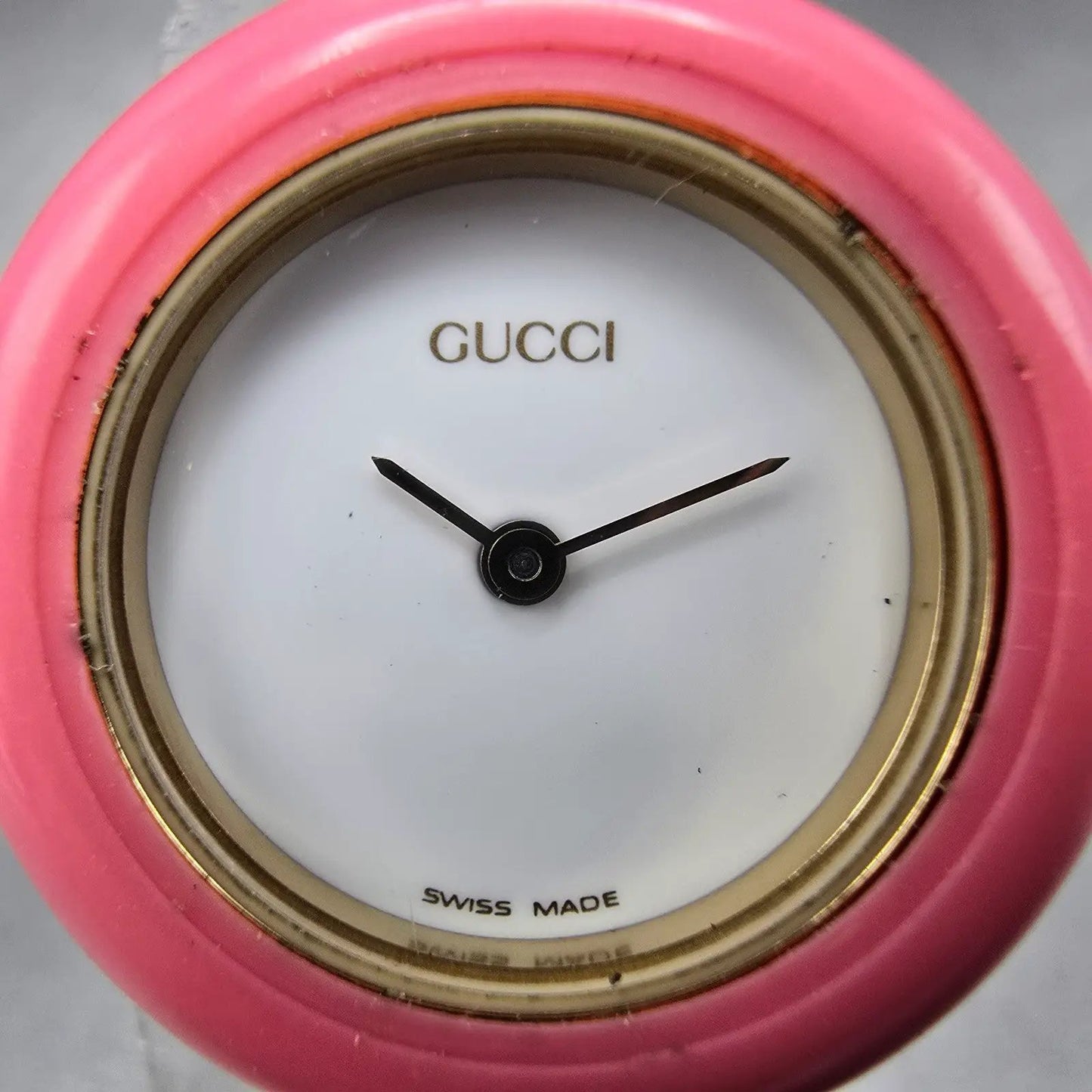 Gucci 11/12.2 Watch Women 26mm White Dial Gold Tone Round New Battery Pink Bezel1