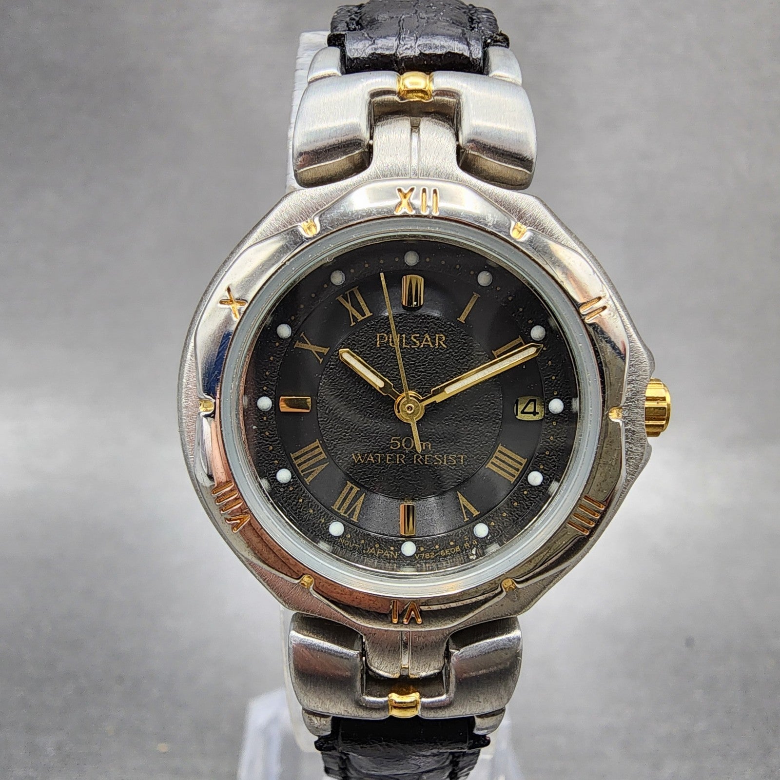 Seiko Pulsar Watch Women 27mm Black Dial Two Tone Date V7826B80 New Battery0