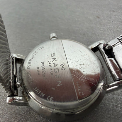 Skagen HALD Watch Women 26mm Silver Dial Silver Tone Round Mesh Band New Battery9