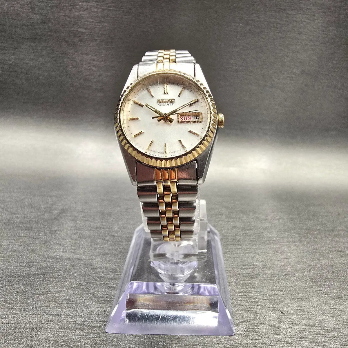Seiko Watch Women 23mm Silver Dial Two Tone Daydate Round 7N83-0049 New Battery5