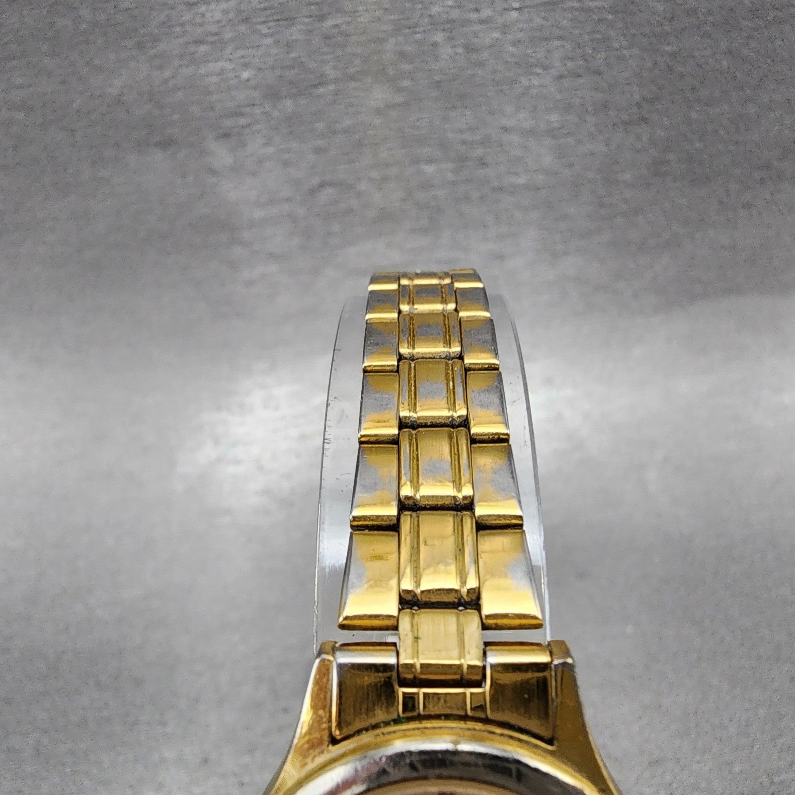 Wittnauer Watch Women 24mm Champagne Dial Gold Tone Round 8071 0762 New Battery4