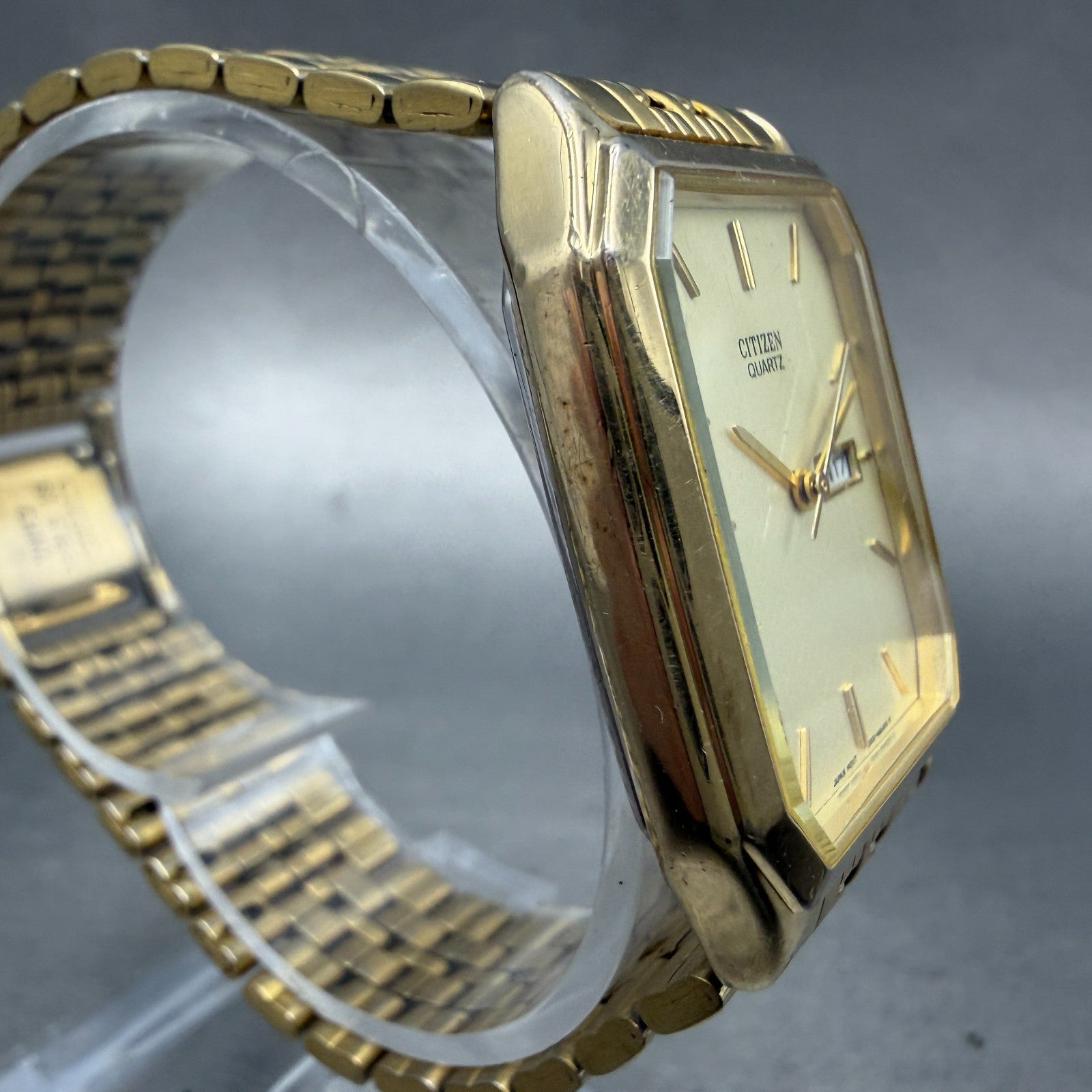Citizen Tank Watch Men 27mm Champagne Dial Gold Tone Daydate 1000-S63863 New Bat3