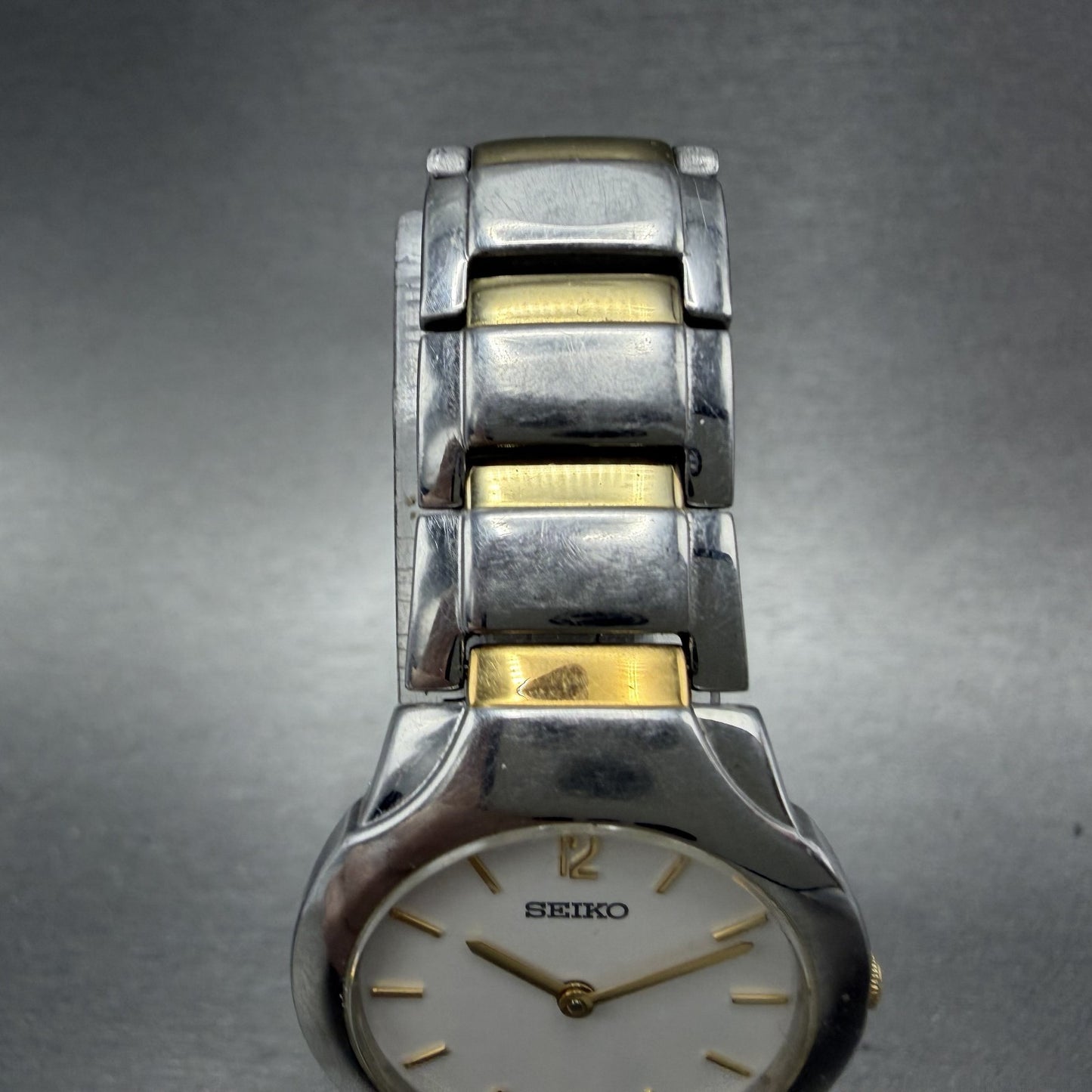 Seiko Watch Women 27mm White Dial Two Tone Round 7N00-0AD0 New Battery4