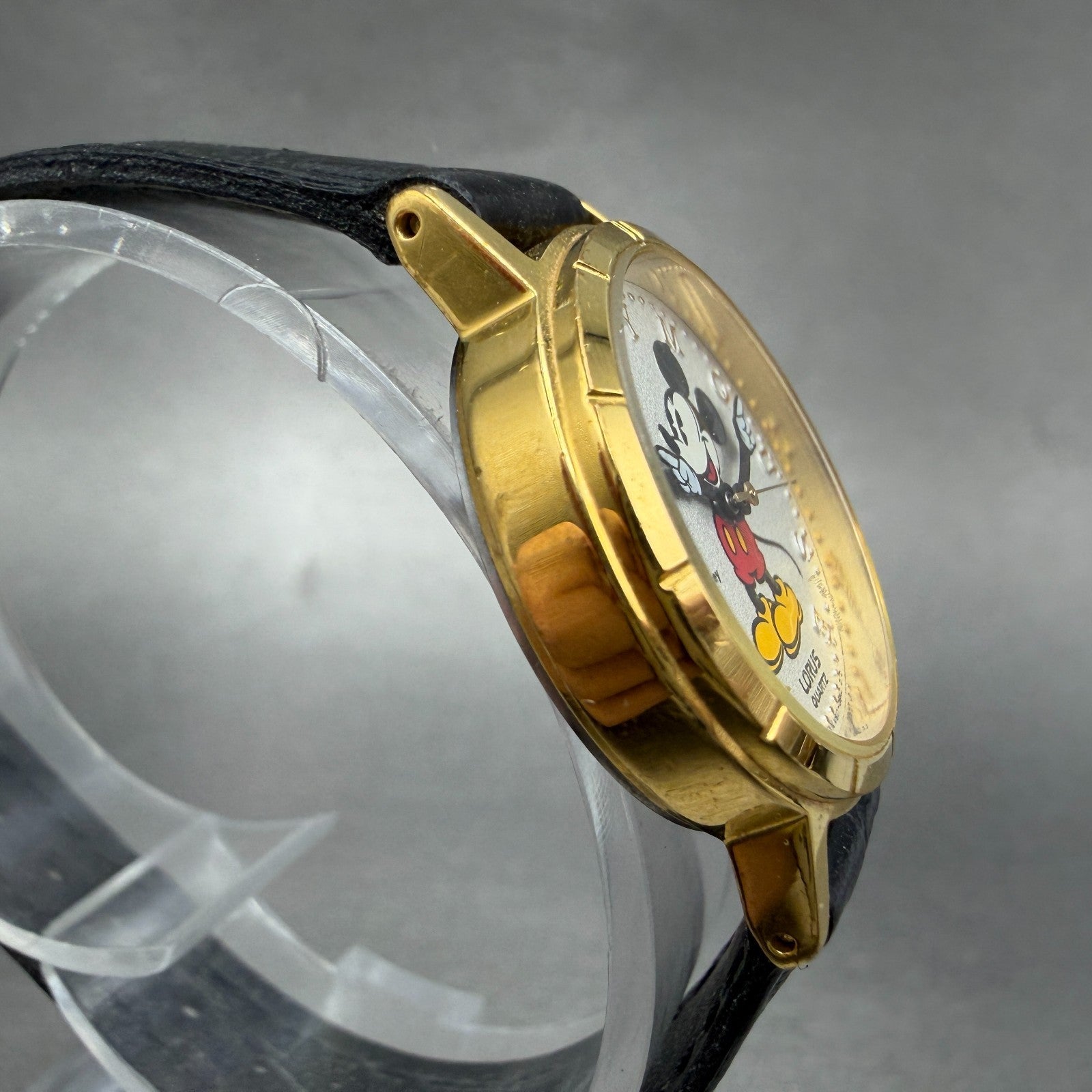Seiko Lorus Mickey Watch Women 26mm Silver Dial Gold Tone V811-1410 New Battery3