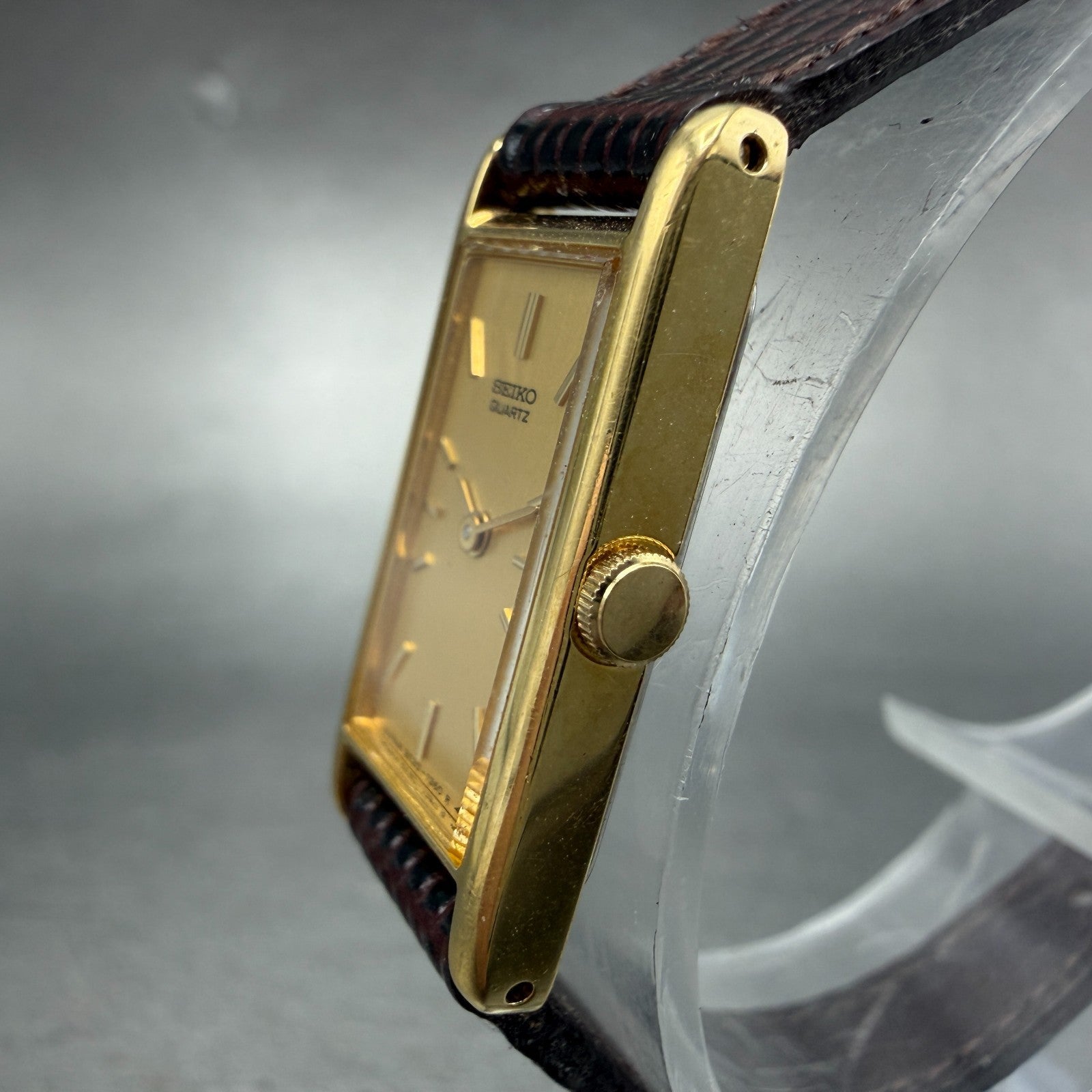 Seiko Tank Watch Women 13mm Gold Dial Gold Tone Rectangle 2e20-6120 New Battery2