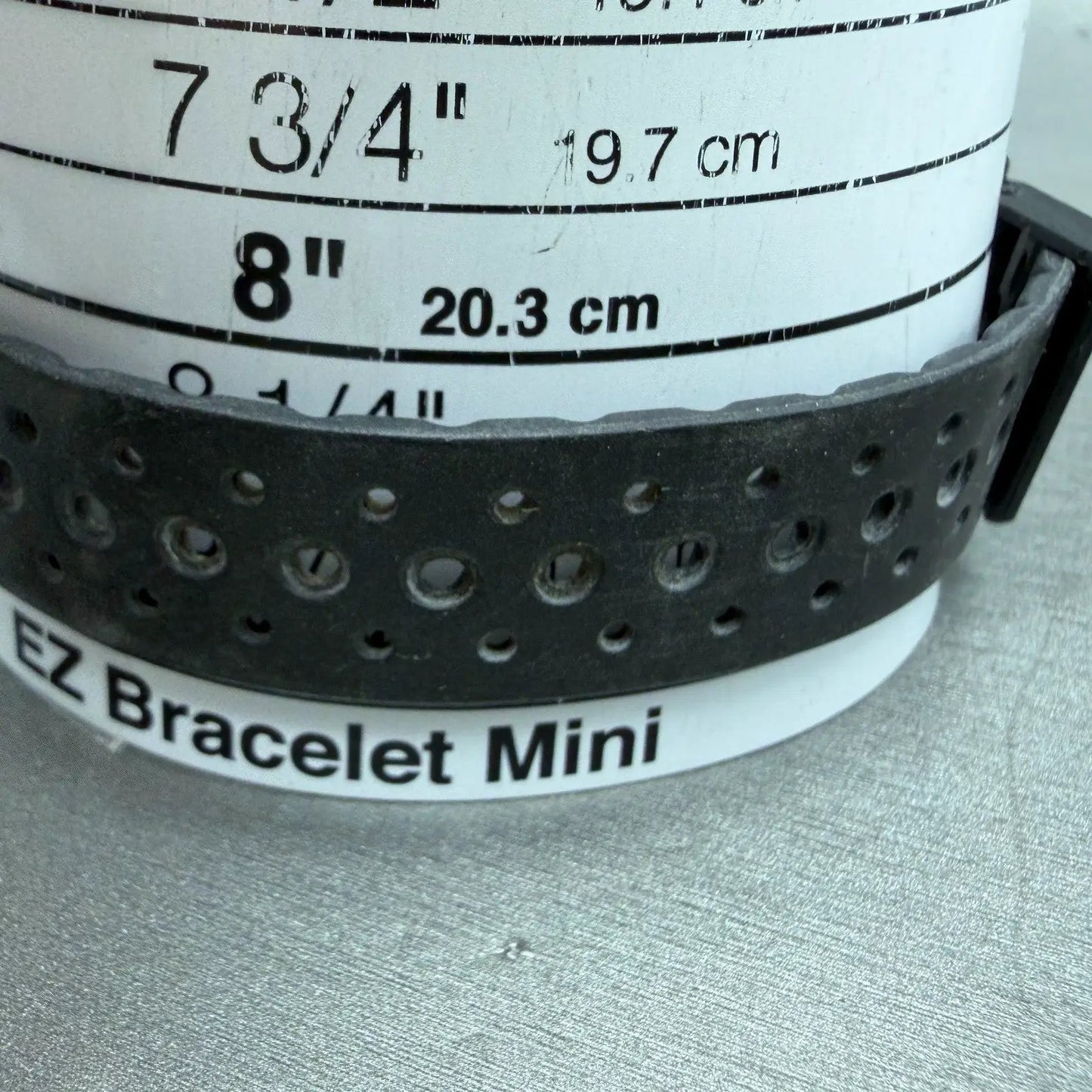 48524136