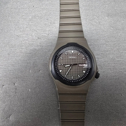 Seiko Watch Men 36mm Gray Dial Gray Case Daydate 7433-6020 Round PARTS0