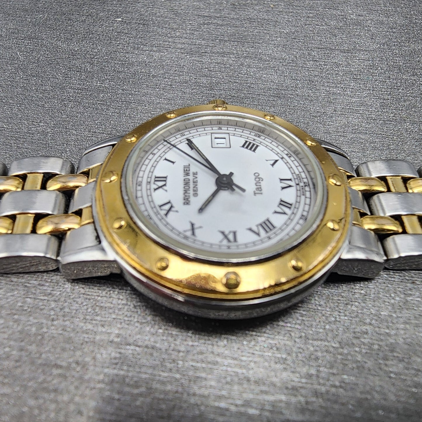Raymond Weil Tango Watch Women 28mm White Two Tone Date Round BROKEN BAND NewBat5