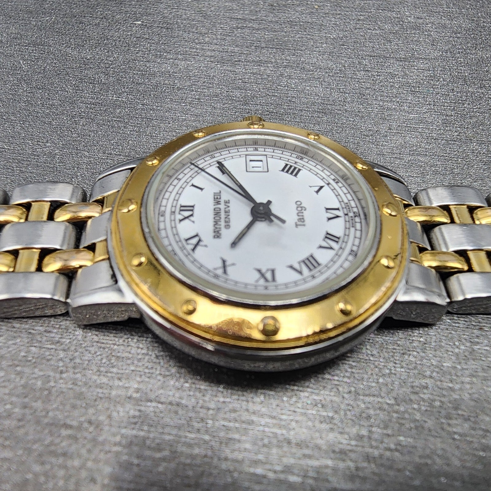 Raymond Weil Tango Watch Women 28mm White Two Tone Date Round BROKEN BAND NewBat5