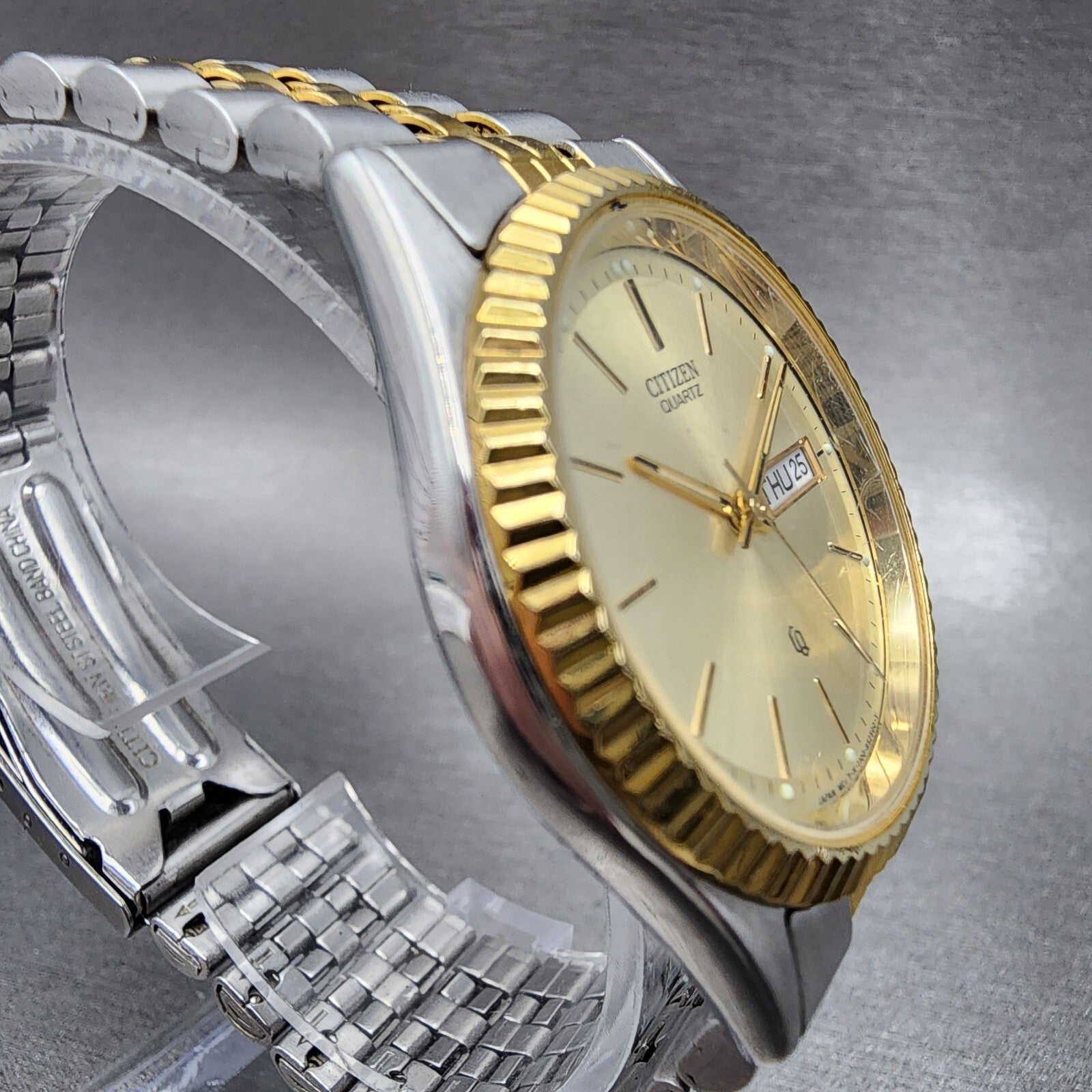 Citizen CQ President Watch Men 36mm Champagne Dial Two Tone Daydate Round Newbat3