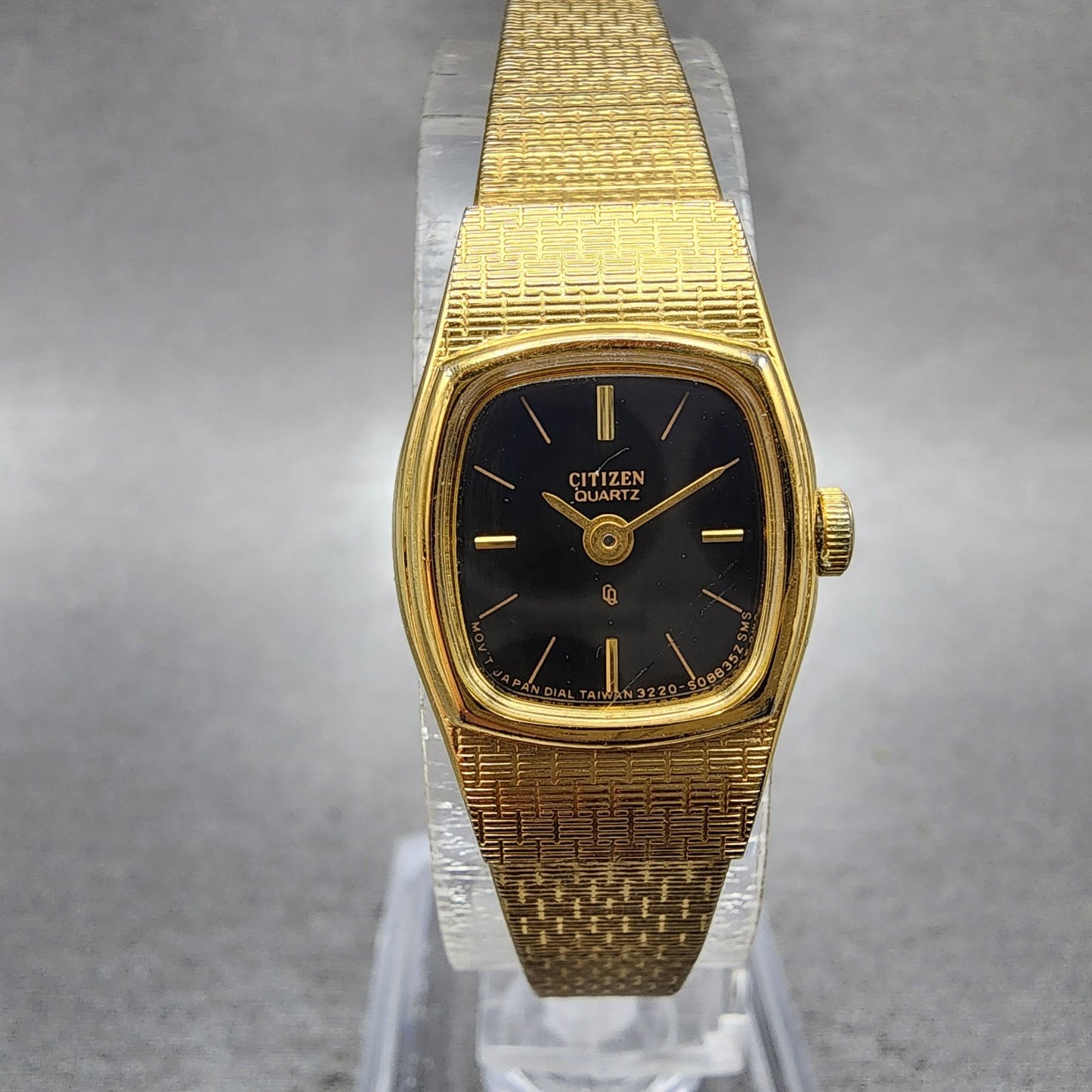 Citizen CQ Watch Women 16mm Black Dial Gold Tone 3220899849 New Battery0