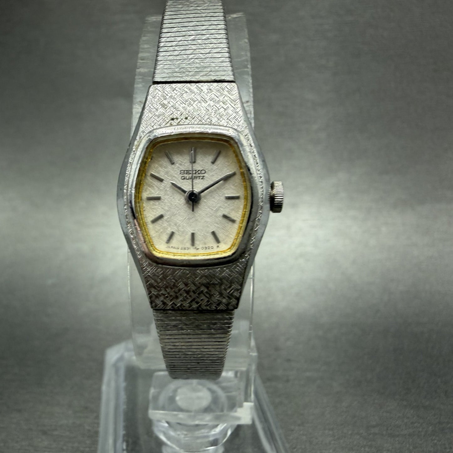 Seiko Watch Women 16mm Silver Dial Silver Tone Hexagon 2B31-5039 New Battery0