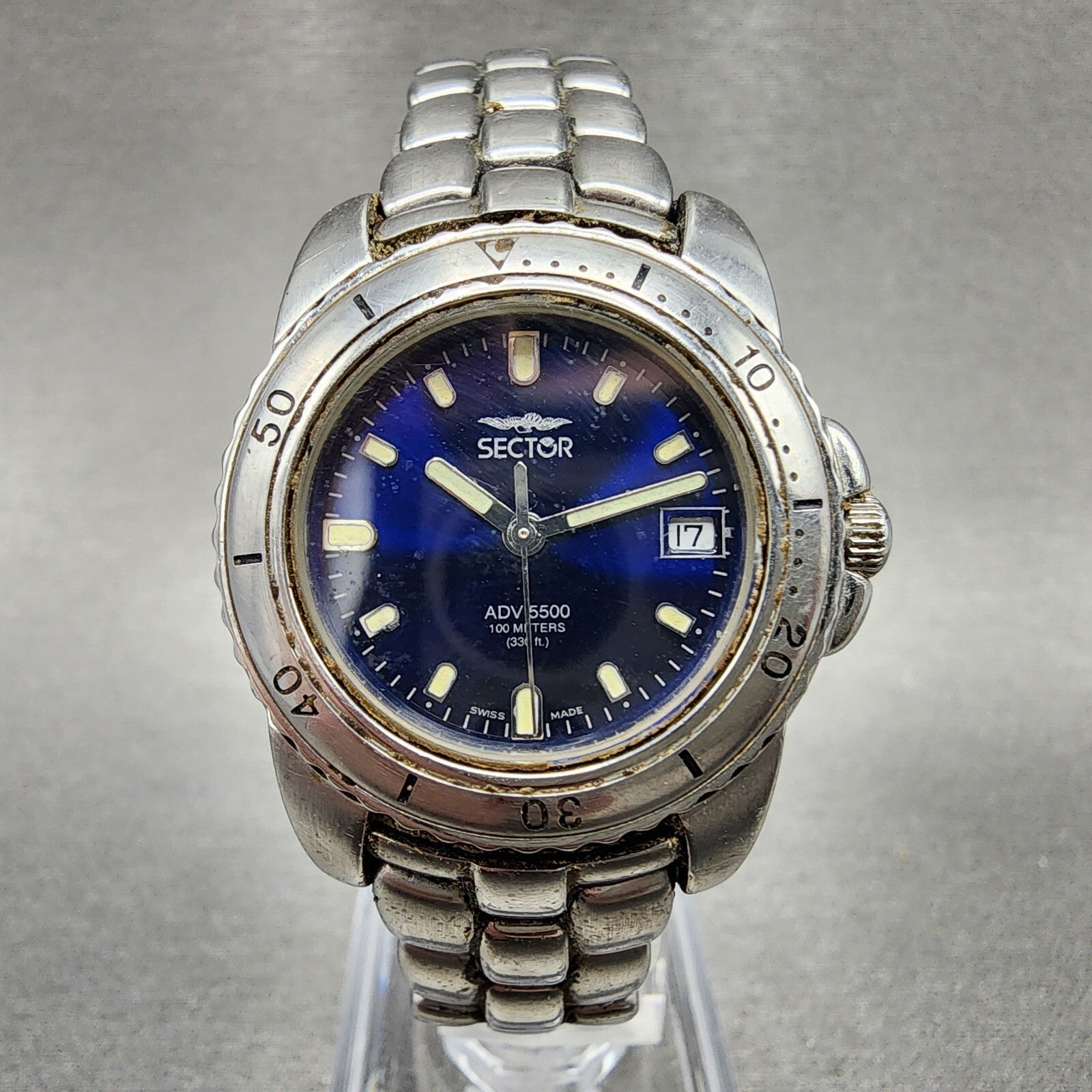 Sector ADV 5500 Dive Watch Women 29mm Blue Dial Steel Date Round New Battery0