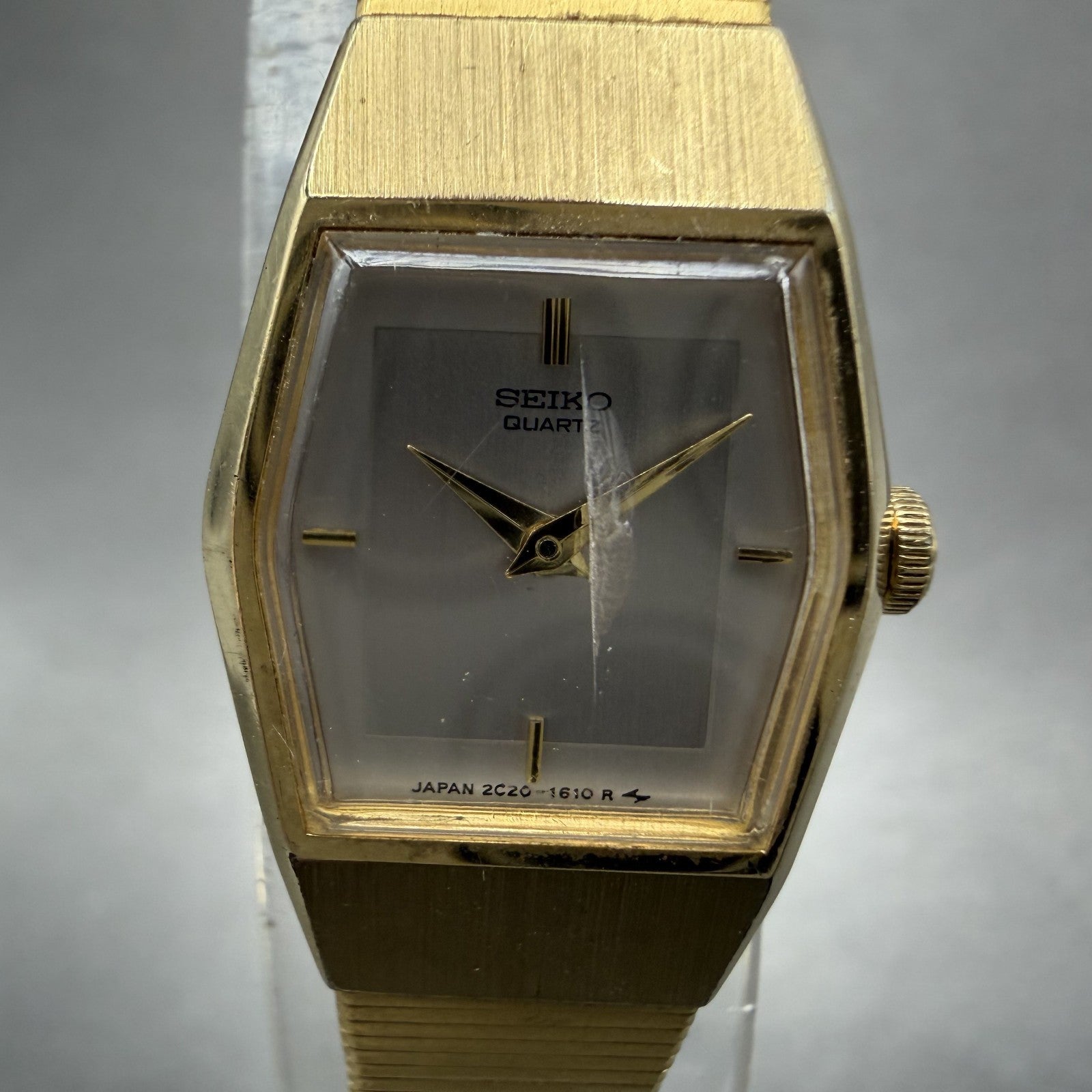 Seiko Watch Women 17mm Silver Dial Gold Tone Hexagon 2C205790 New Battery1