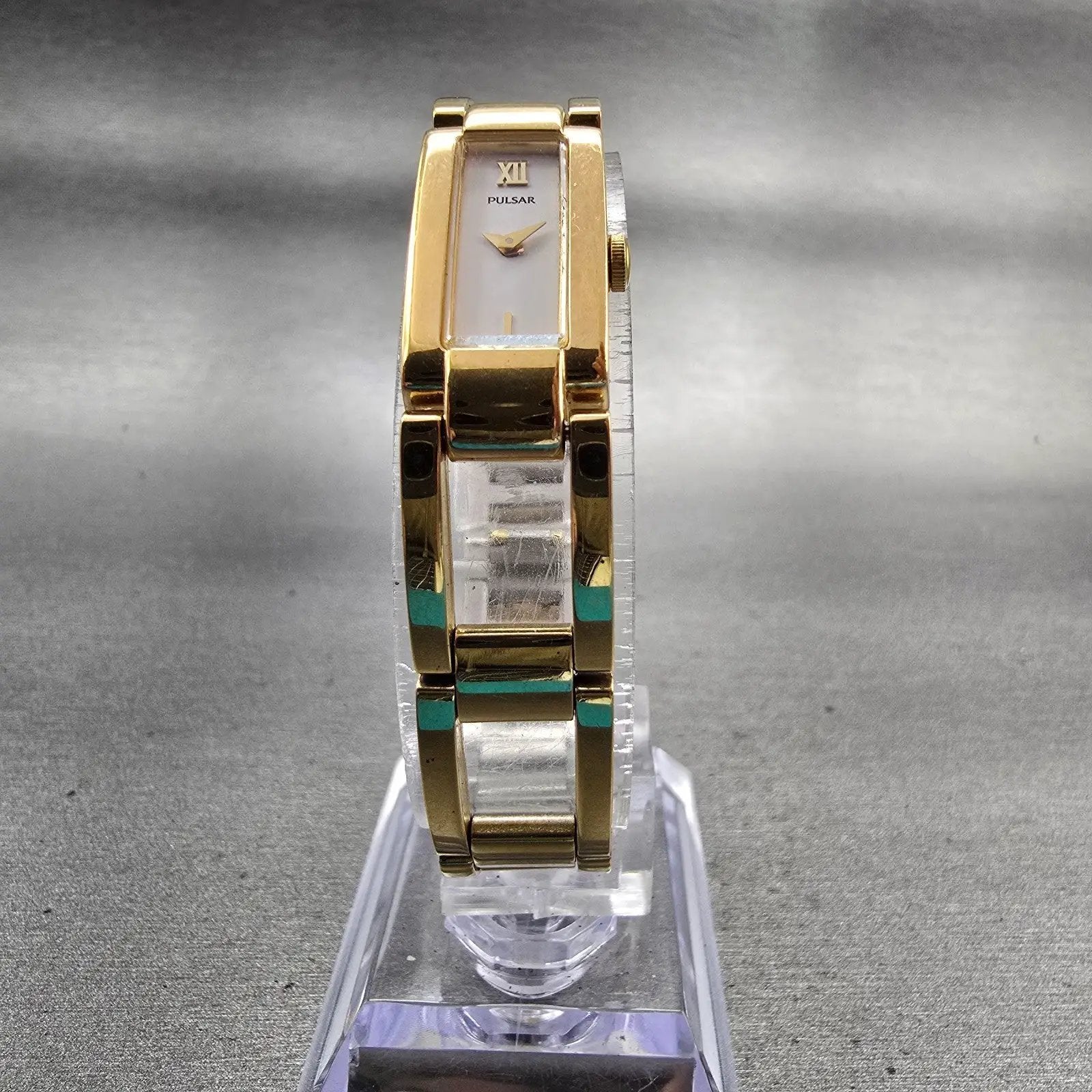 Seiko Pulsar Watch Women 12mm White Dial Gold Tone Rectangle V220-X012 New Batt5