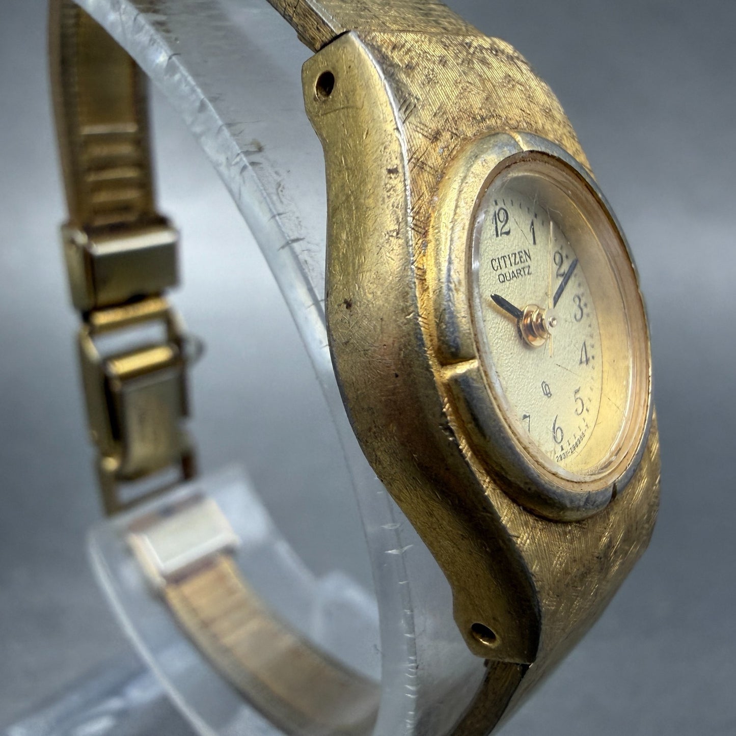 Citizen CQ Watch Women 17mm Champagne Dial Gold Tone Oval 2951-293886 New batt3
