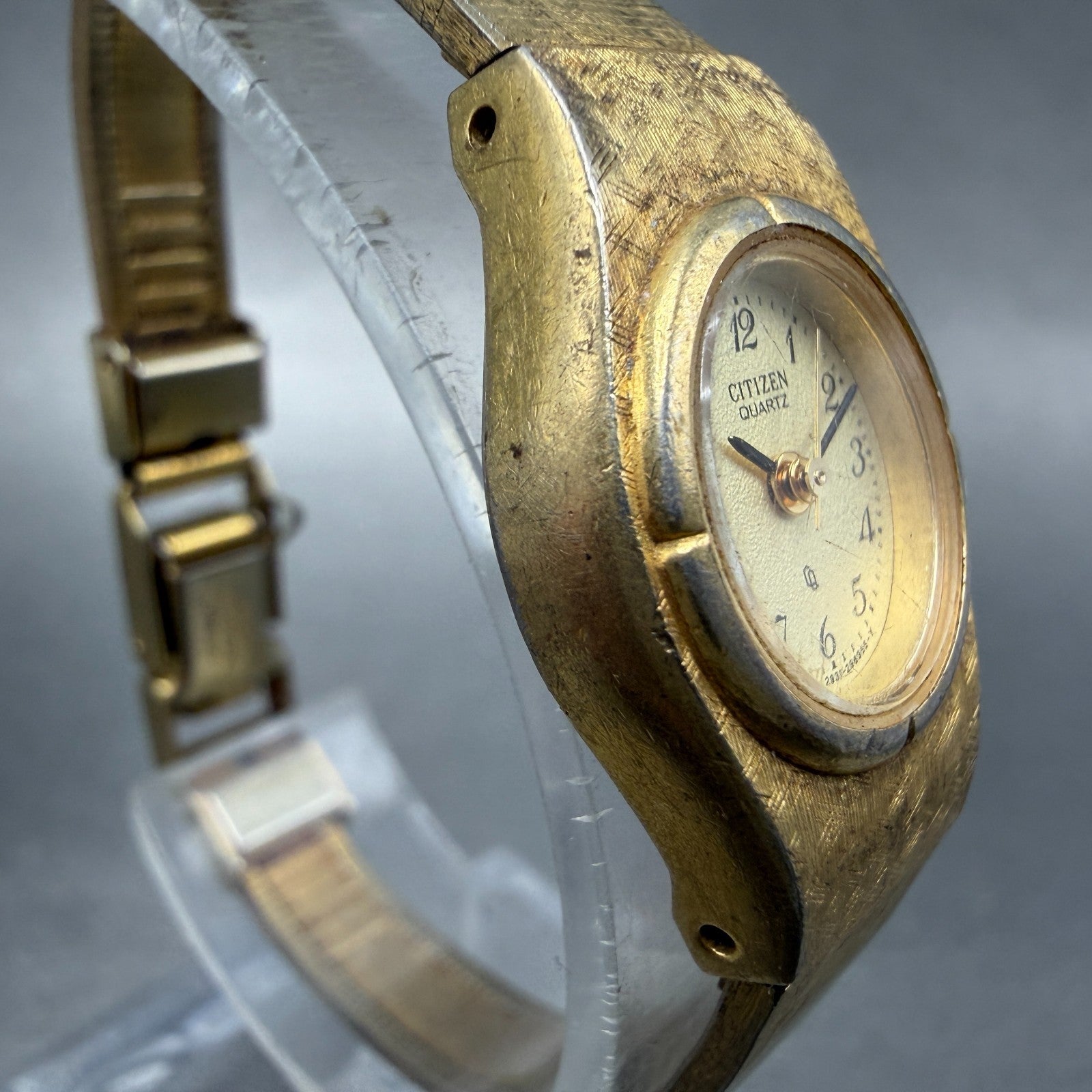 Citizen CQ Watch Women 17mm Champagne Dial Gold Tone Oval 2951-293886 New batt3