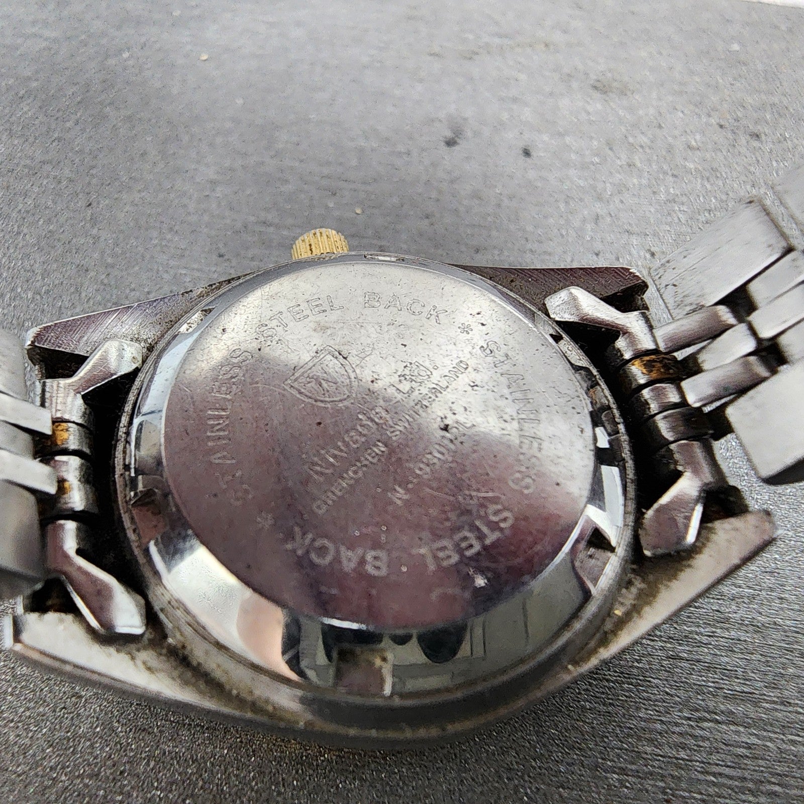 Nivada Watch Women 26mm Gold Dial Two Tone Date Round Automatic N93012L Runs9