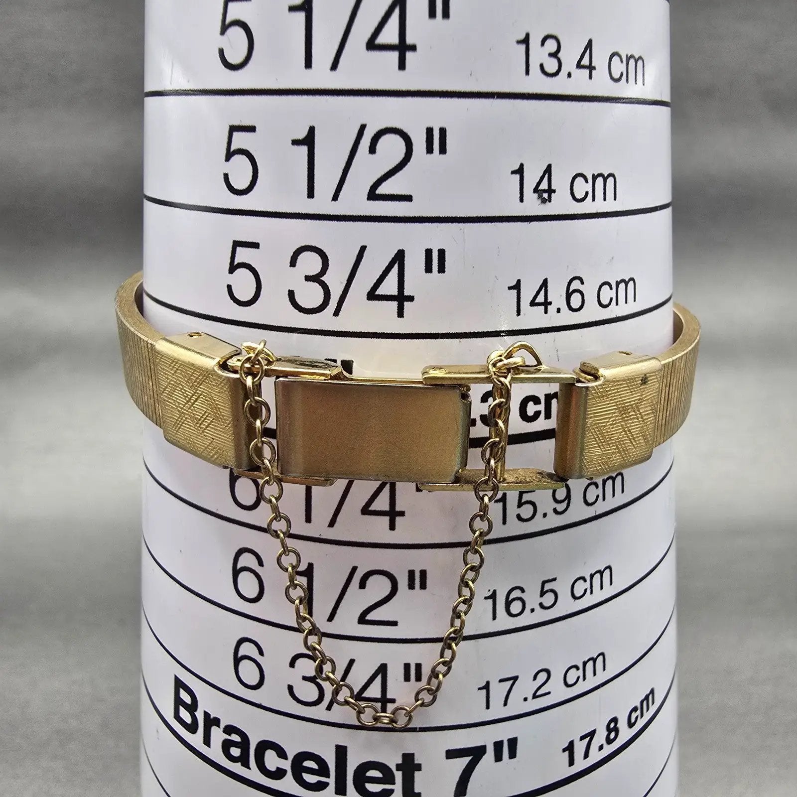 Citizen CQ Watch Women 16mm Black Dial Gold Tone Rectangle 2951-293789 New Batt9