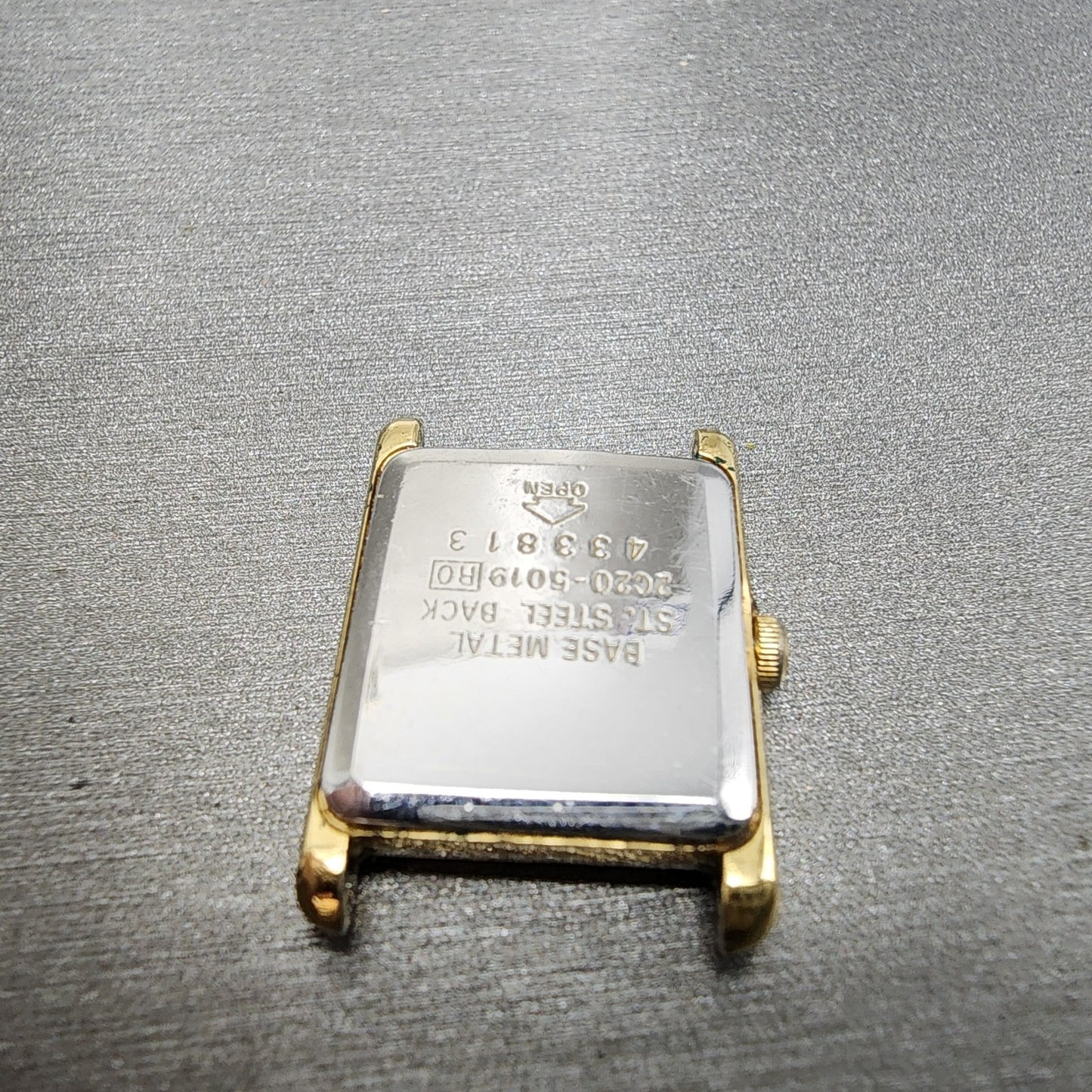 Seiko Tank Watch Women 18mm White Dial Gold Tone Rectangle 2c205019 New Battery10