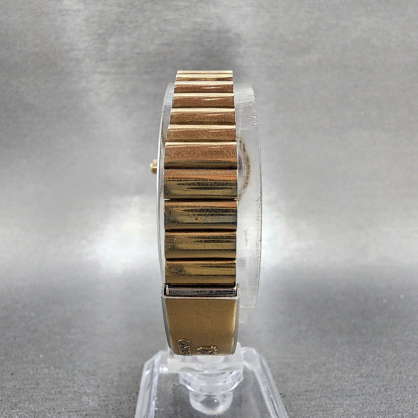 Seiko SQ Watch Women 27mm Black Dial Gold Tone Date 43020039 New Battery7