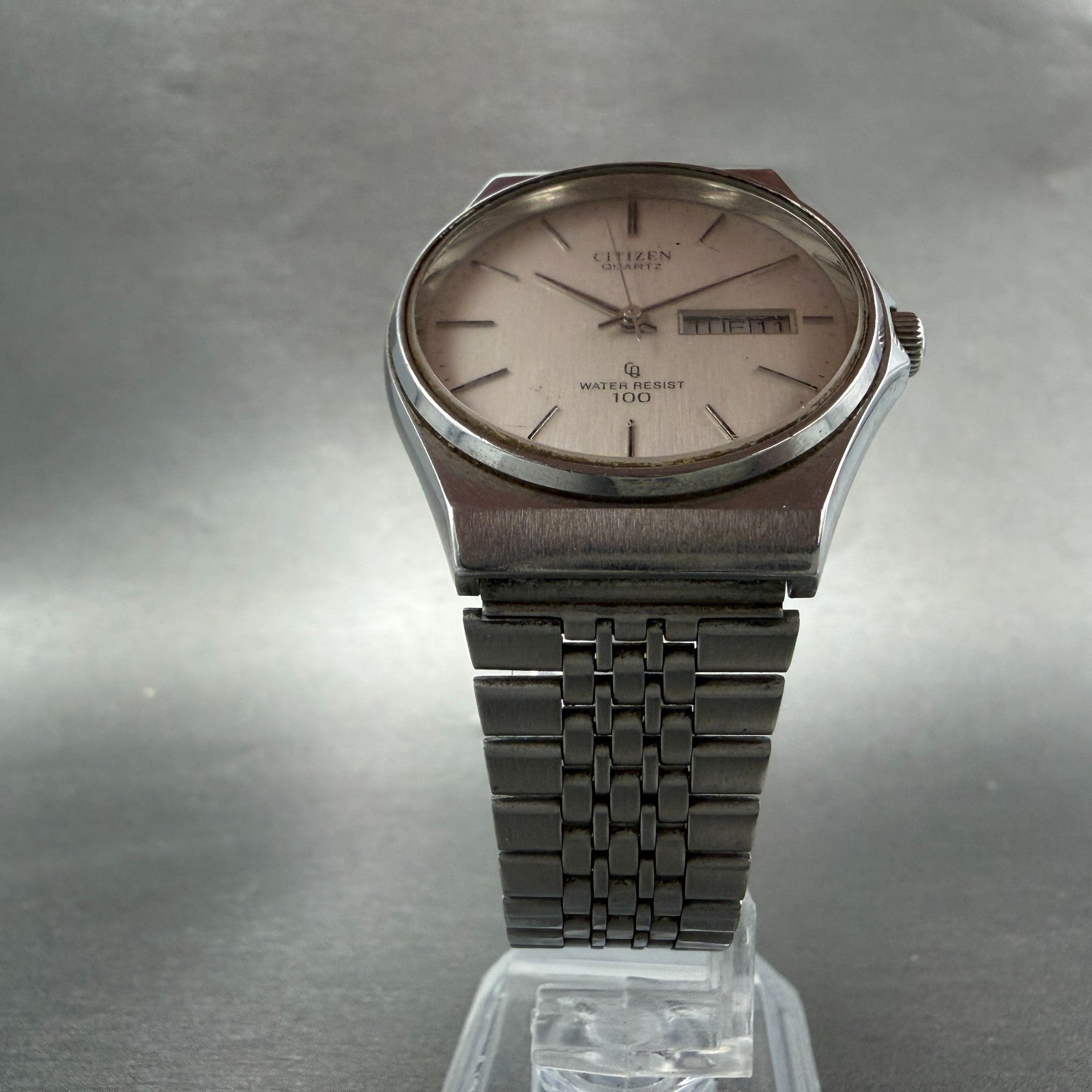 Citizen CQ Watch Men 34mm Silver Dial Silver Tone Daydate 4-211162 New Battery5