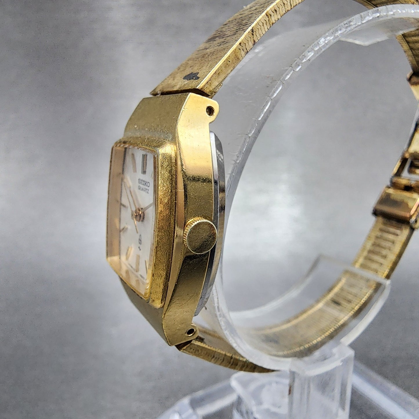 Seiko Watch Women 20mm Silver Dial Gold Tone Rectangle 43013000 New Battery2