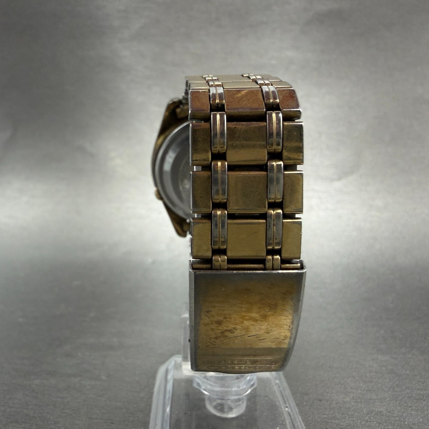 Seiko 5 Actus Watch Men 37mm Silver Dial Gold Tone Daydate 7019-7040 PARTS VTG8