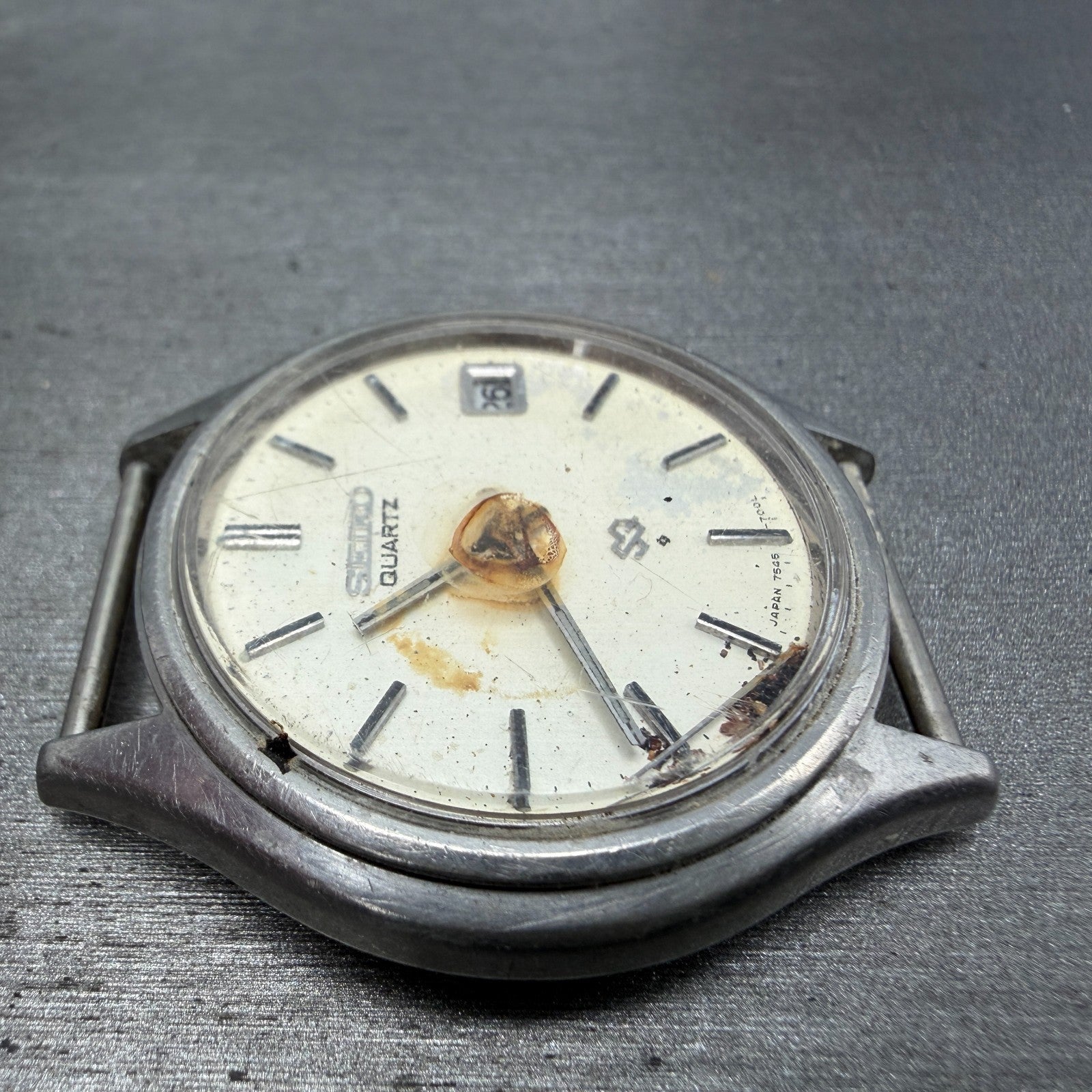 Seiko SQ Watch Men 37mm White Dial Silver Tone Date Round 7546-7009 PARTS4