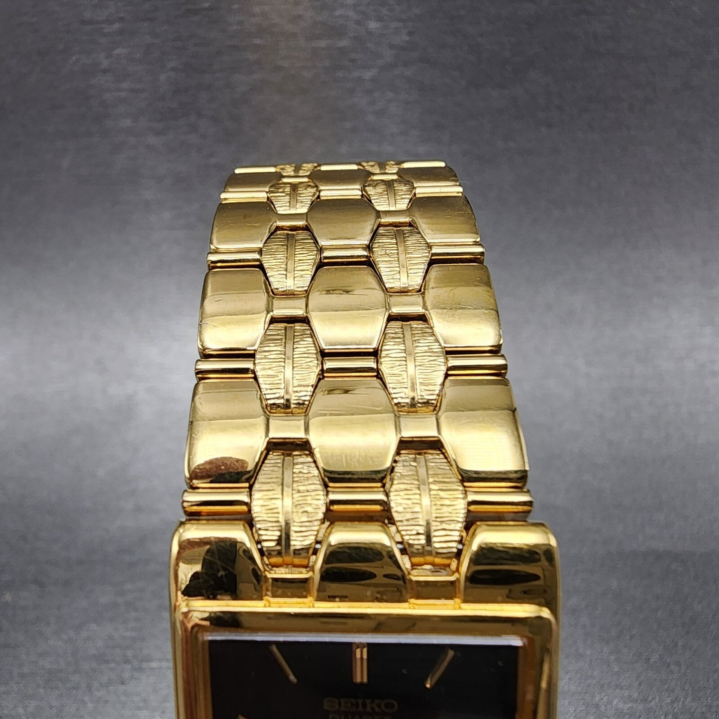 Seiko Tank Watch Men 23mm Black Dial Gold Tone Rectangle 4N00-6511 New Battery