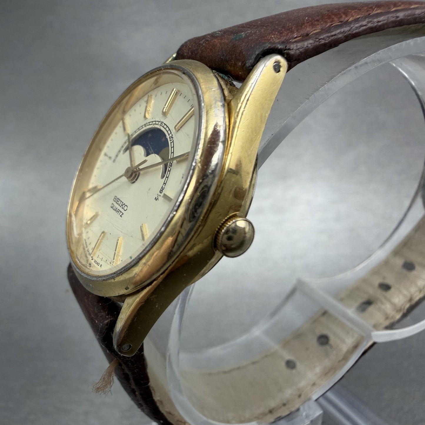 Seiko Moonphase Watch Women 24mm Champa Dial Gold Tone 2A240048 New Battery VTG2