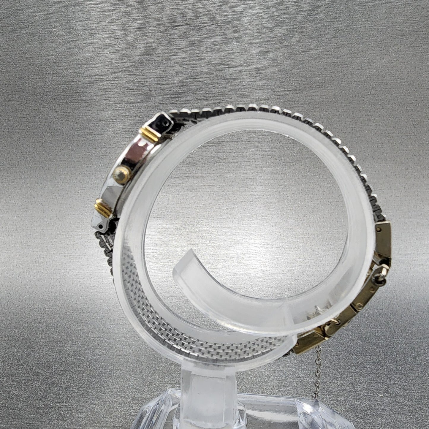 Seiko Watch Women 17mm White Dial Two Tone Oval 2Y015C09 New Battery6