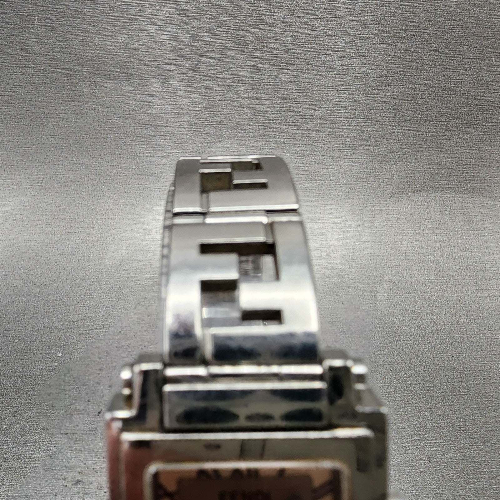 Fendi Quadro 6000L Watch Women 25mm Silver Dial Silver Tone NO BACK New Battery4