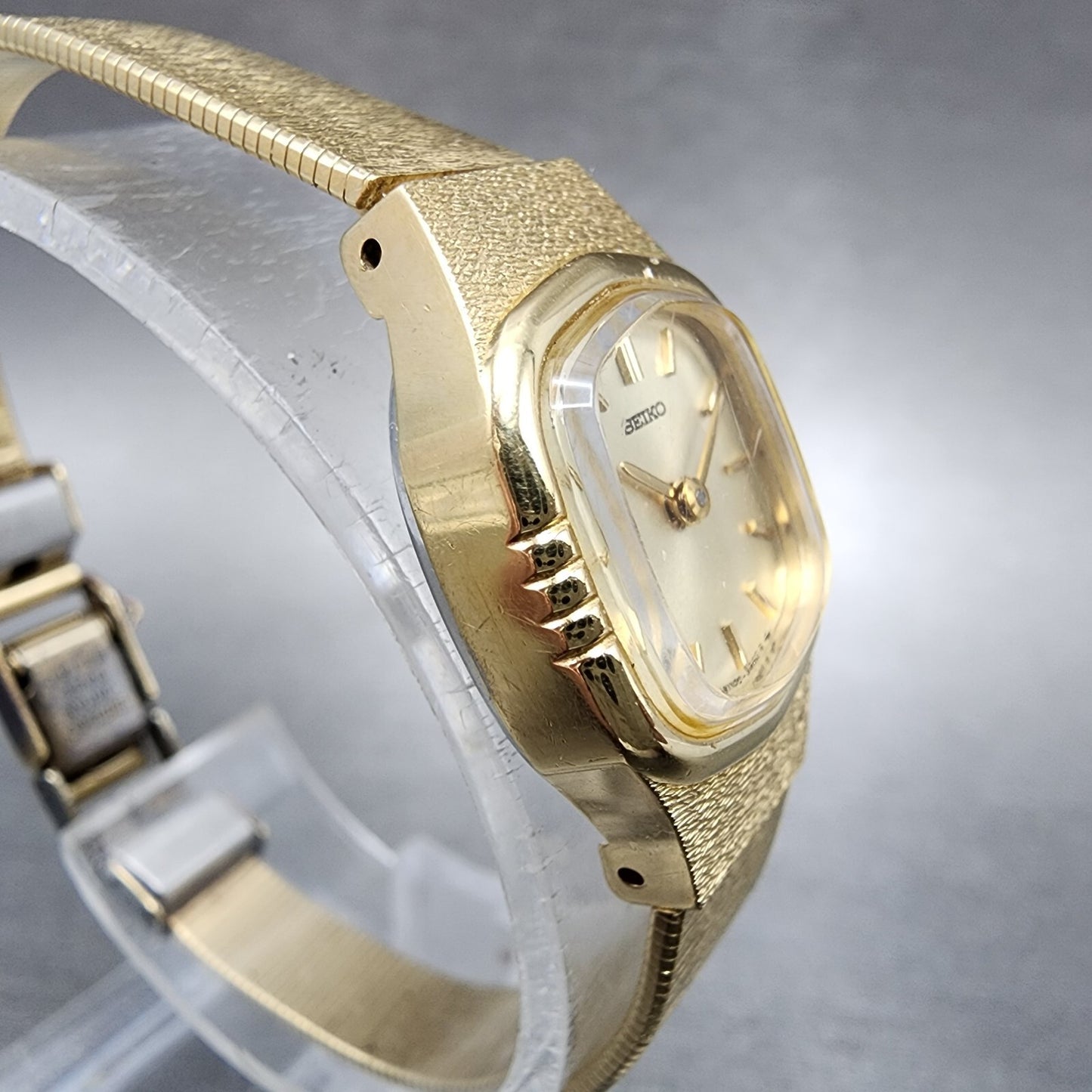 Seiko Watch Women 17mm Gold Dial Gold Gold Rectangle Manual Wind Runs 110055193