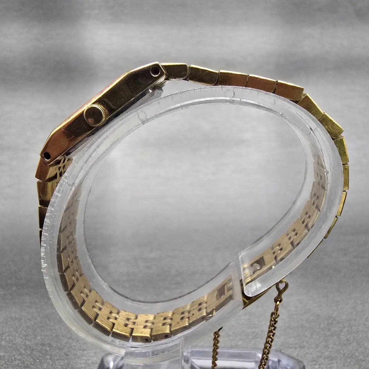 Seiko Watch Women 12mm Gold Dial Gold Tone Rectangle 2E20-5559 New Battery VTG6