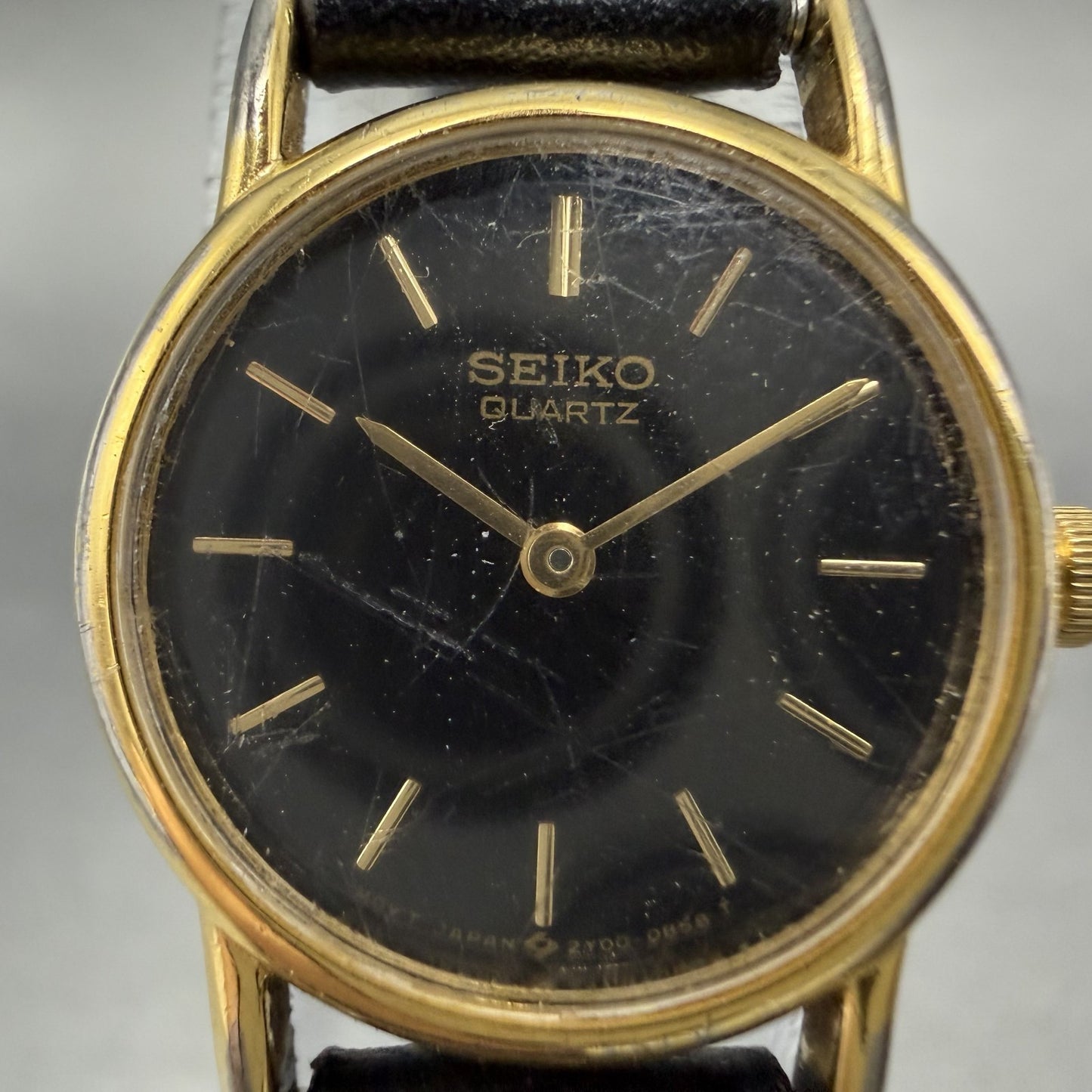 Seiko Watch Women 20mm Black Dial Gold Tone Round 2y00-0A19 New Battery VTG 56H1