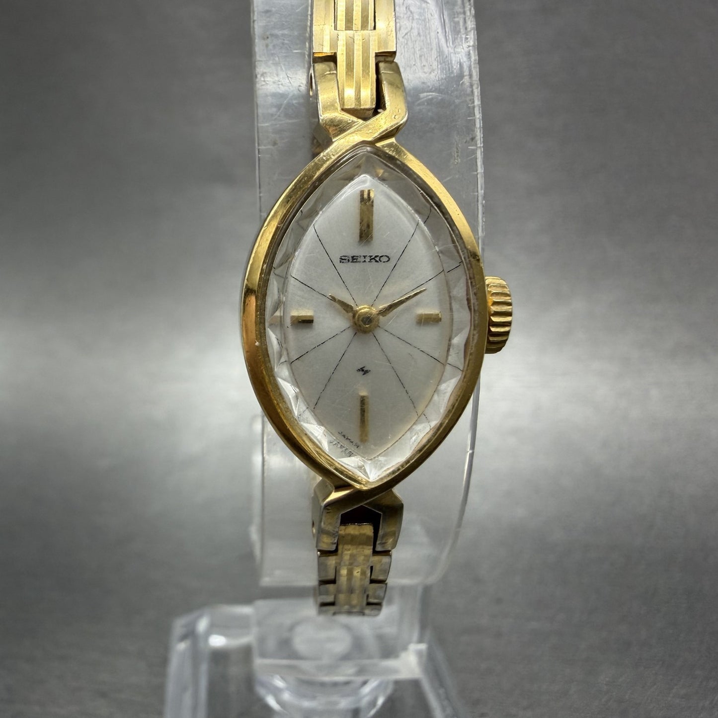 Seiko Solar Watch Women 15mm Silver Dial Gold Tone Manual Wind 107001 Runs VTG0