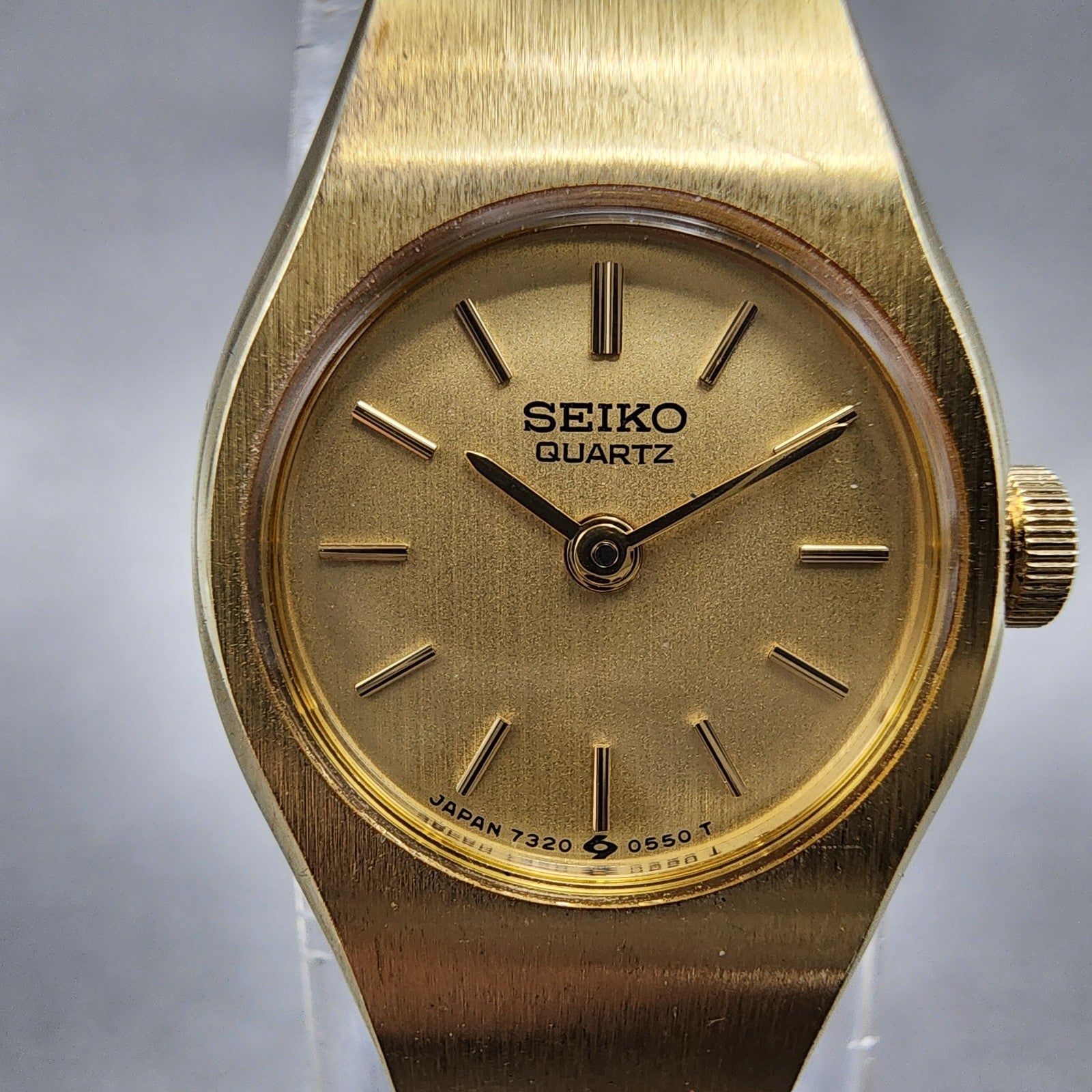 Seiko Watch Women 17mm Champagne Dial Gold Tone Round 73200209 New Battery1