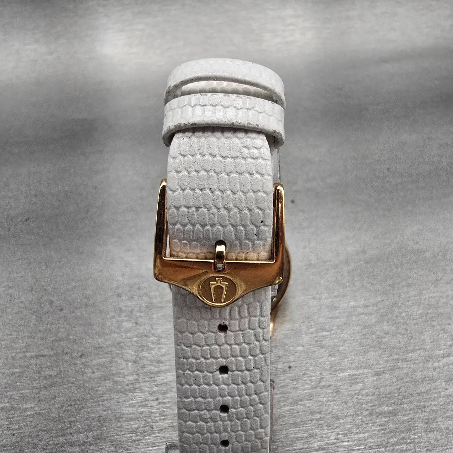 Bulova Watch Women 32mm MOP Dial Two Tone Diamonds Round 98P119 New Battery7