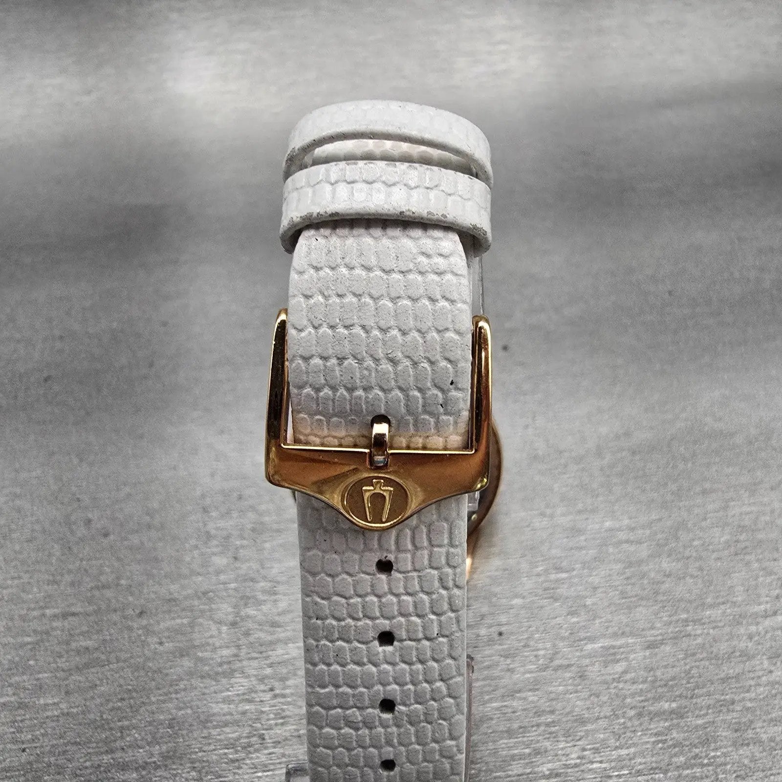Bulova Watch Women 32mm MOP Dial Two Tone Diamonds Round 98P119 New Battery7