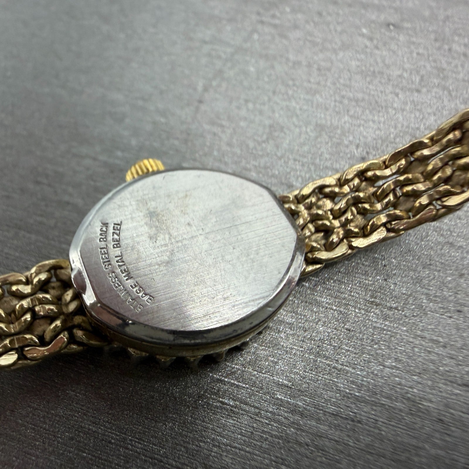 Gruen Watch Women 16mm Gold Dial Gold Tone Oval Diamond Bezel New battery VTG9