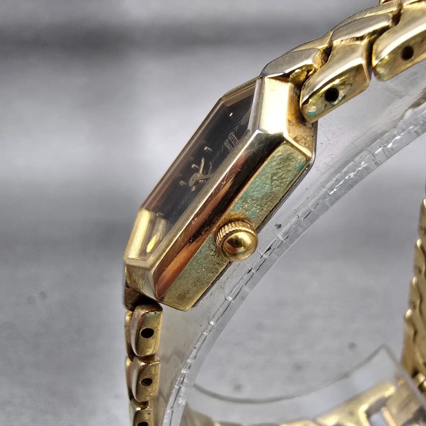 Citizen Watch Women 13mm Black Dial Gold Tone Rectangle 5421-S41185 New Battery2