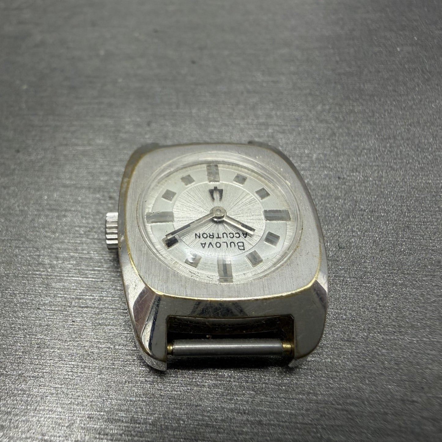 Bulova Accutron Watch Women 20mm Silver Dial White Gold Plated Tunning Fork Runs4