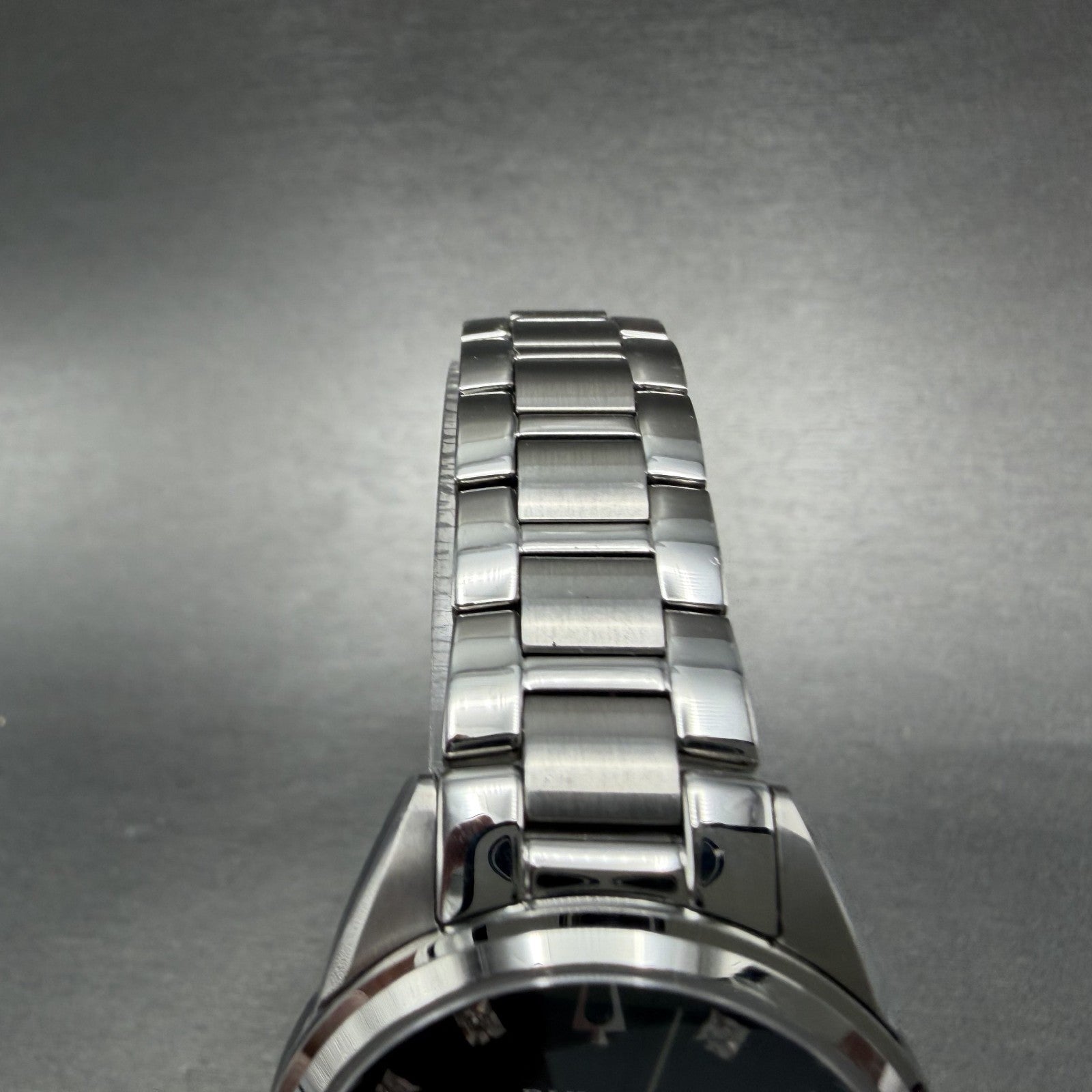 Bulova Watch Women 32mm MOP Dial Stainless Steel Round 96P198 New Battery4
