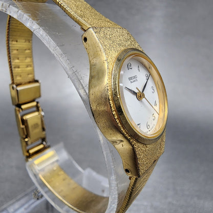 Seiko Watch Women 20mm White Dial Gold Tone Round 8Y21-0020 New Battery