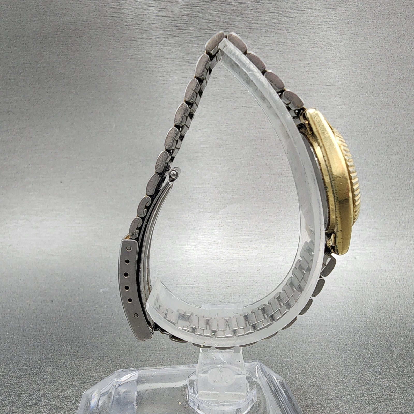 Seiko SQ Watch Women 24mm Champagne Dial Gold Tone Daydate 2a230030 New Battery8