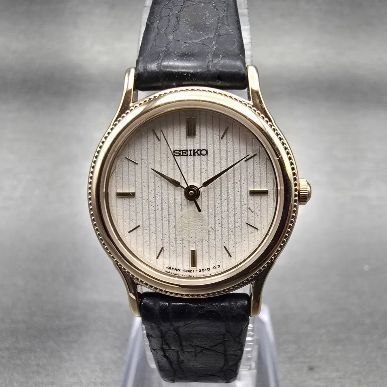 Seiko Watch Women 23mm Ivory Dial Gold Tone Round 4N21-0580 New Battery Vintage0