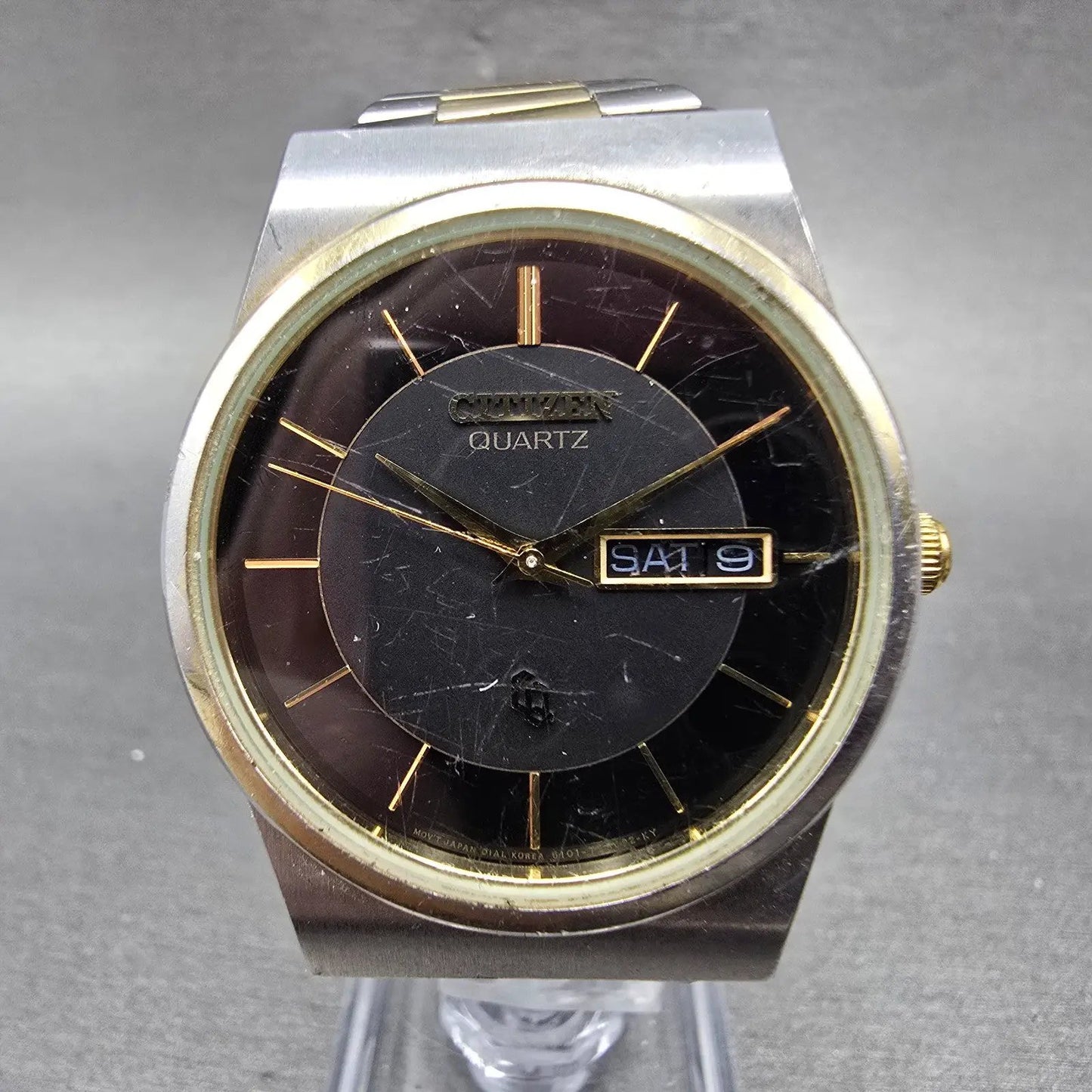 Citizen CQ Watch Men 34mm Black Dial Two Tone Daydate Round 6101-T15588 PARTS0