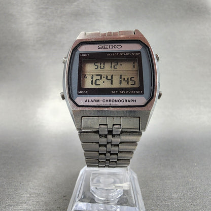 Seiko Digital Watch Men 33mm LCD Stainless Steel Alarm Chrono A9045009 New Batt5