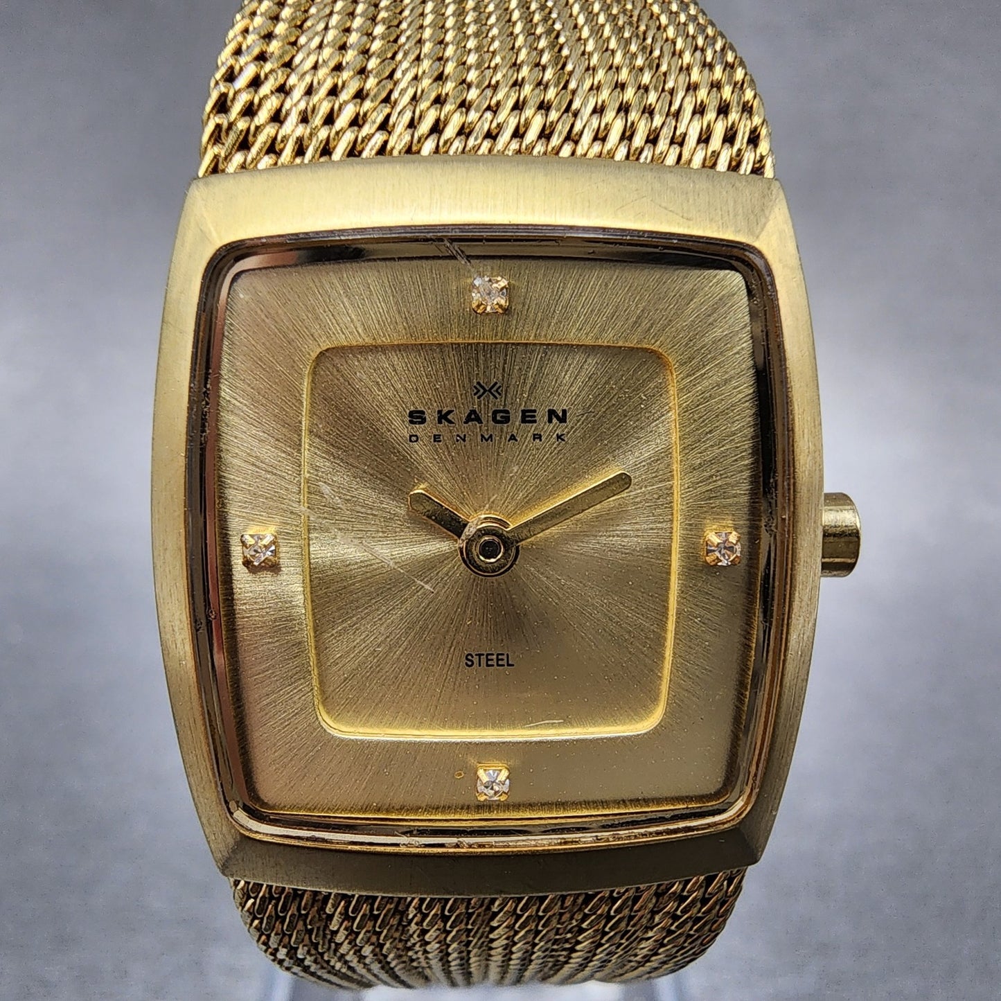 Skagen Tank Watch Women 22mm Champagne Dial Gold Tone Rectangle New Battery1